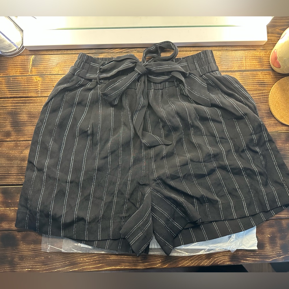 Wilfred pinstripe tie front shorts